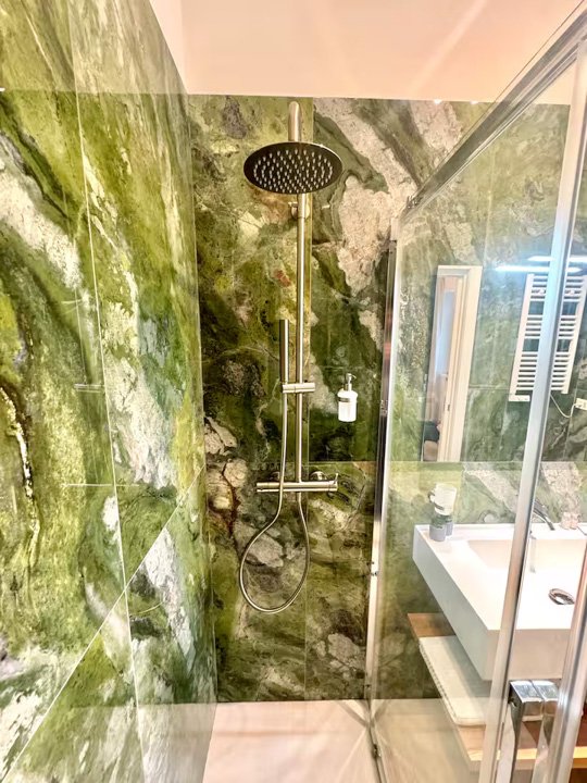 2b190e5b-3e6e-450f-a214-71043561c1ac