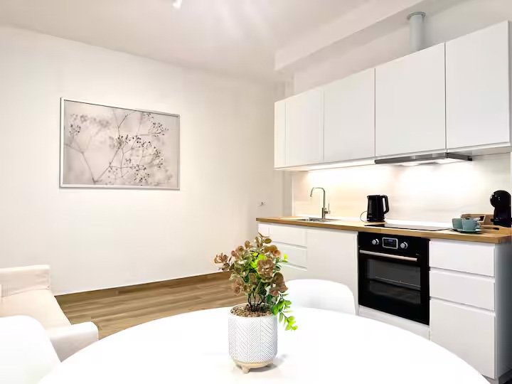 5fd073e3-fc11-473c-bfb0-3cde1473e948