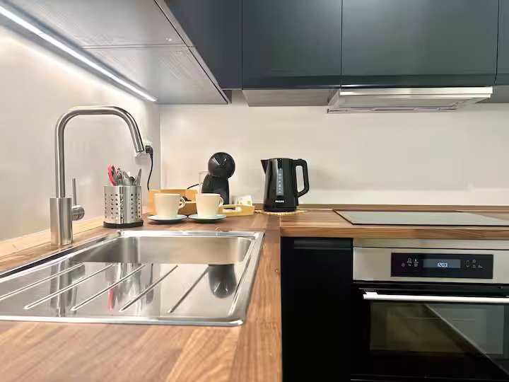 75e87ba1-b487-46a0-85ea-264807d68464