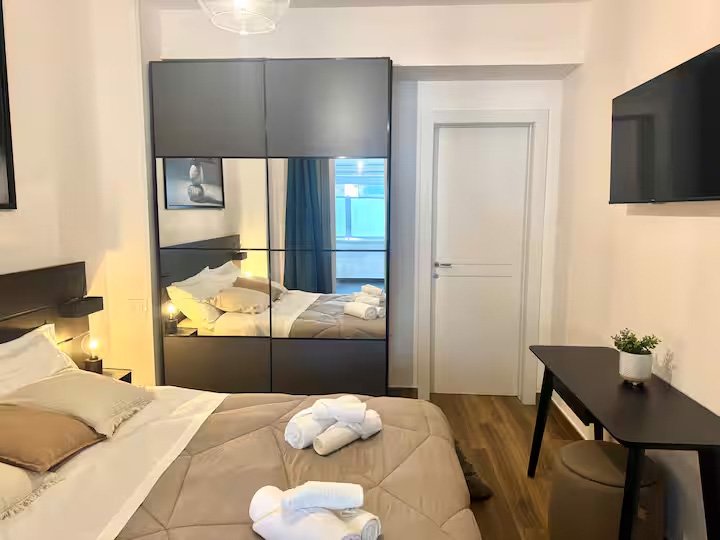 7ac00251-faf4-4224-b184-faa81e28294f