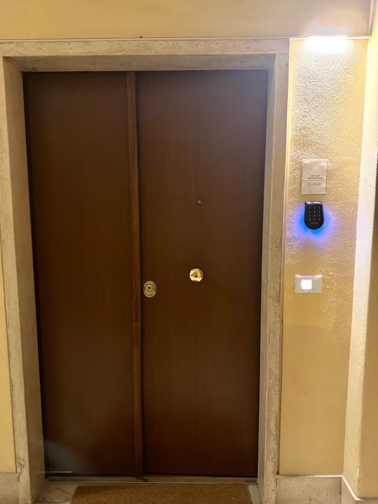 bfda1c62-2e44-4eb7-b44f-9a681c689dbf