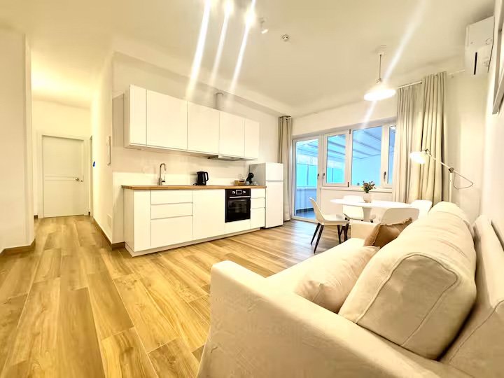 e66e2b77-8395-4da9-be83-571623e9e331