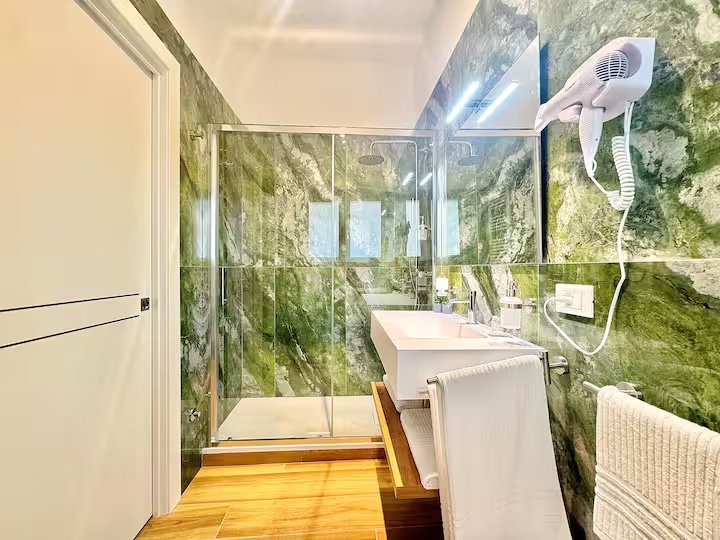 fc1475a1-3494-40c6-a312-cf06ce5b0c5a